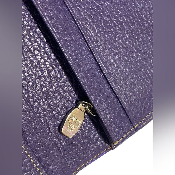 Authentic MCM wallet - Picture 9 of 12
